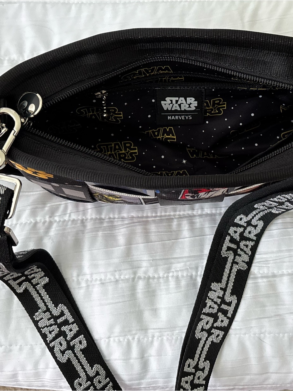 Harveys Star Wars Patchwork Convertible Clutch Crossbody Disney Leia R2D2 Obiwan - Picture 12 of 13